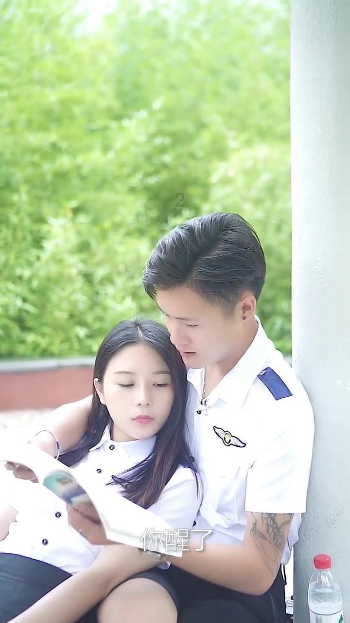 吃星星的恐龙男孩