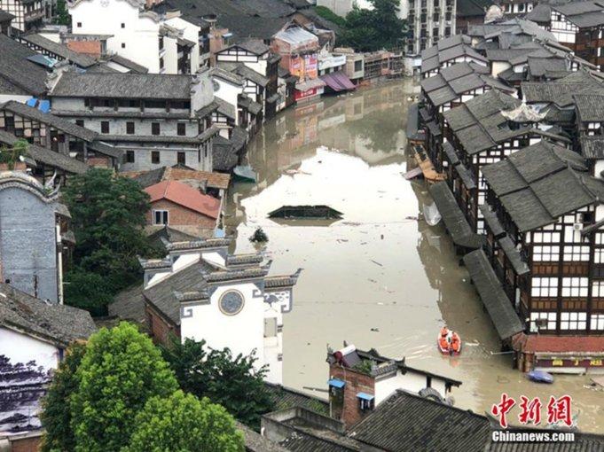 湘西州市场监督管理局与中国农业银行湘西分行举办政银战略签约暨“为民服务”一码通发布仪式